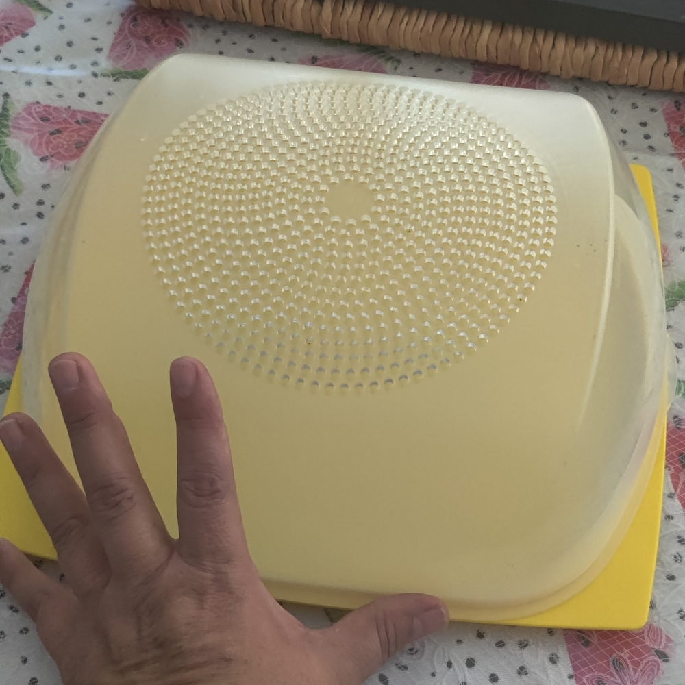 Tupperware - Picture 5 of 5